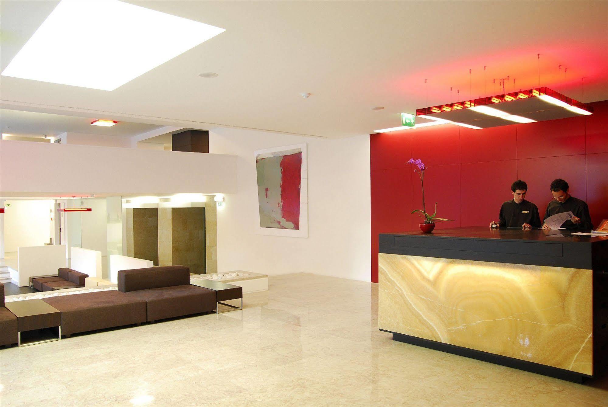 Hotel Jeronimos 8 Lisbon Dalaman gambar
